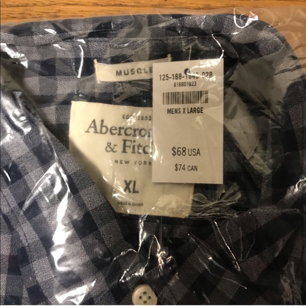 button down - Picture 2 of 2